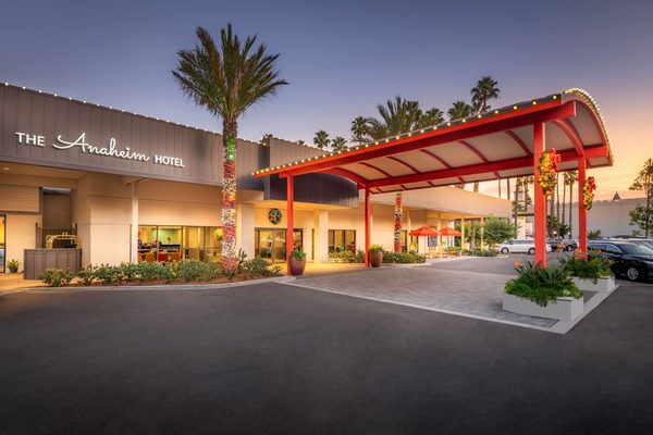The Anaheim Hotel Anaheim California — Property