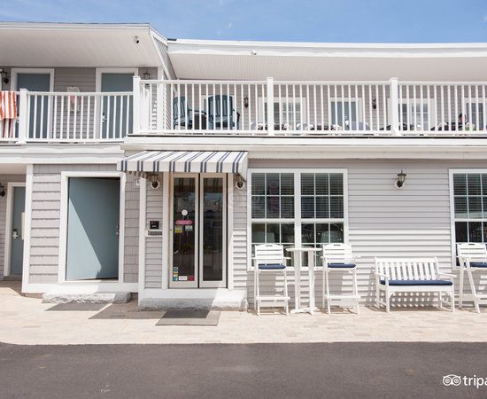 The Beachwood — Property