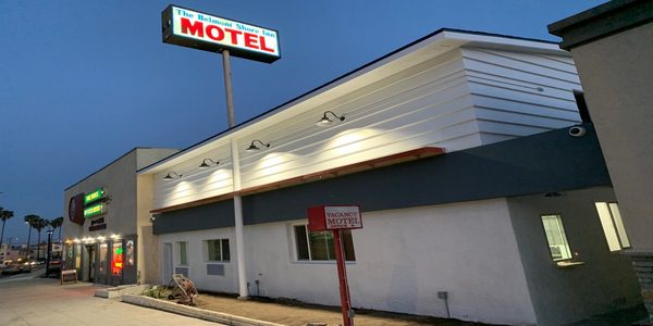 The Belmont Shore Inn — Property