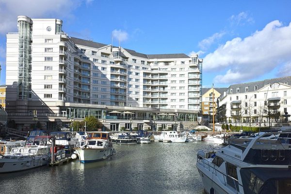 The Chelsea Harbour Hotel Spa London England — Property