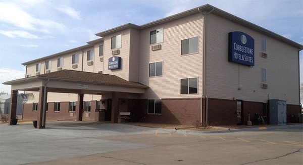 The Edgewood Hotel and Suites Fairbury Nebraska — Property