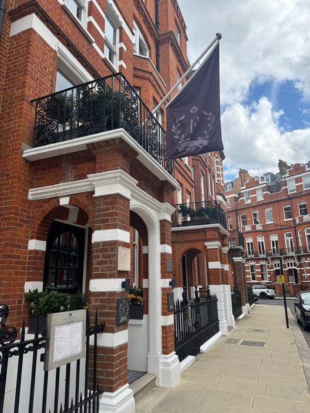 The Franklin London Starhotels Collezione — Property