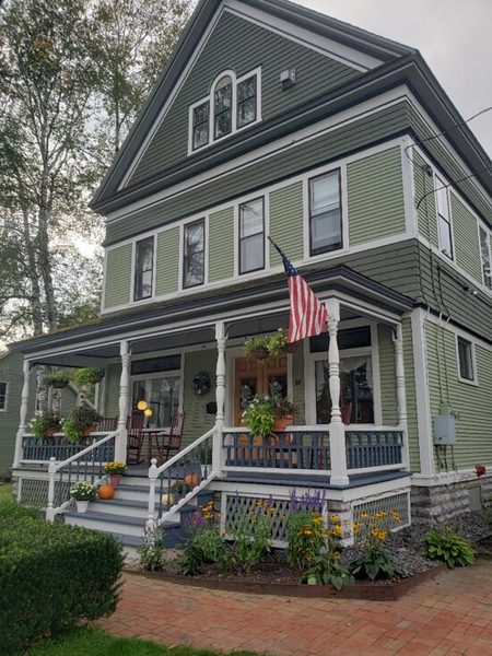 The Governor s Inn — Property