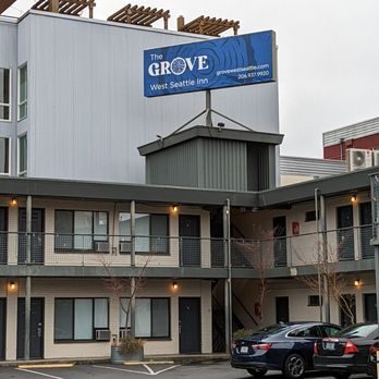 The Grove West Seattle Inn — Property