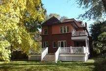 The Hamlin House Bed Breakfast Chicago Illinois — Property