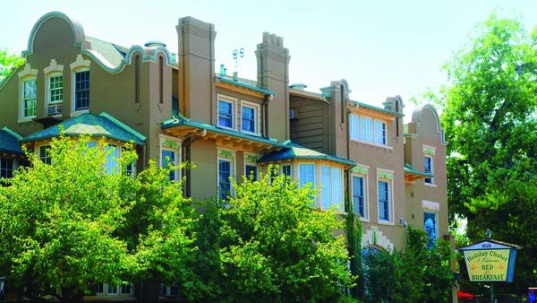 The Holiday Chalet Victorian Hotel — Property