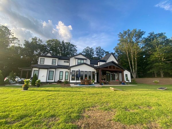 The Inn At Blackberry Hill — Property
