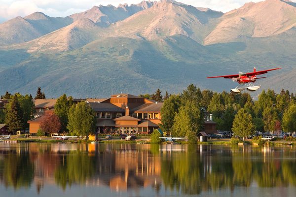 The Lakefront Anchorage Anchorage Alaska — Property