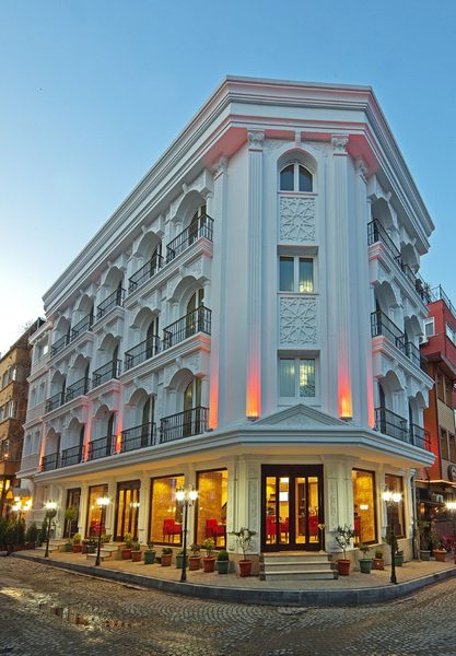 The Magnaura Palace Hotel — Property