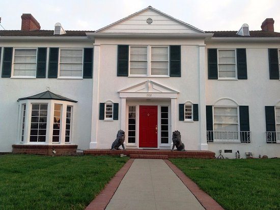 The Mansion Hostel Los Angeles California — Property