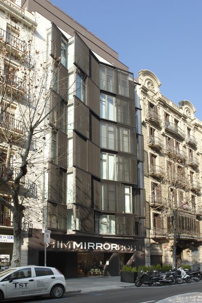 The Mirror Barcelona Barcelona Catalonia — Property