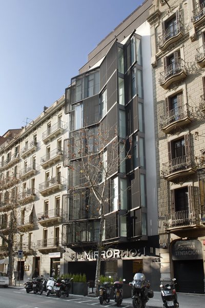 The Mirror Barcelona Barcelona Catalonia — Property