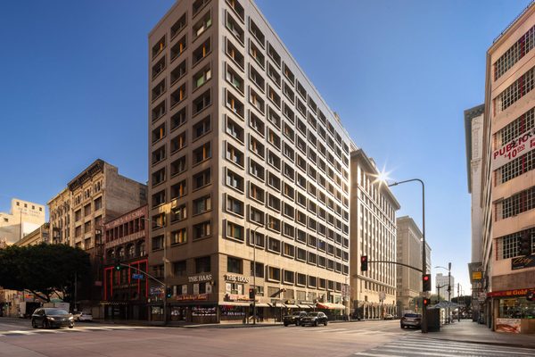 The O Hotel Trademark Collection By Wyndham Los Angeles California — Property