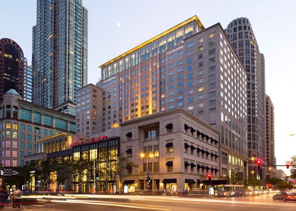 The Peninsula Chicago — Property