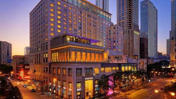 The Peninsula Chicago — Property