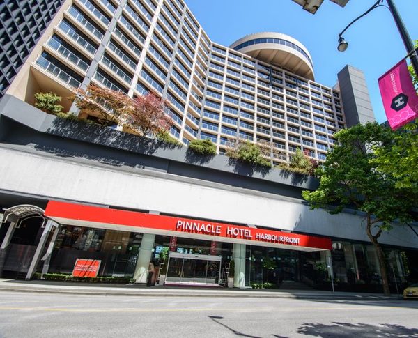 The Pinnacle Hotel Harbourfront Vancouver British Columbia — Property