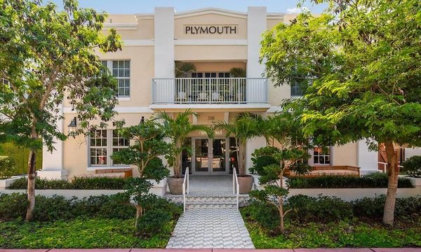 The Plymouth South Beach Miami Beach Florida — Property