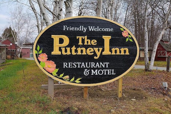 The Putney Inn — Property