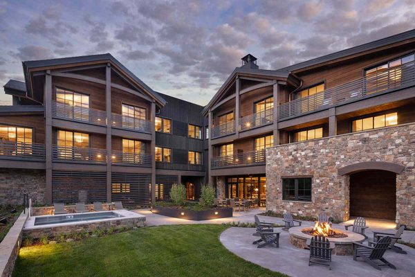 The Rusty Parrot Lodge And Spa — Property