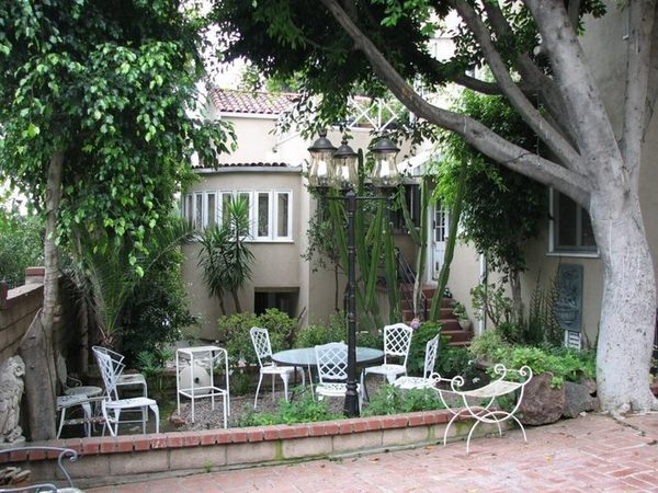 The Secret Garden Bed and Breakfast Los Angeles California — Property