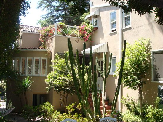 The Secret Garden Bed and Breakfast Los Angeles California — Property