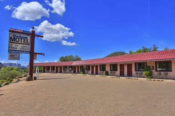 The Sedona Hilltop Inn — Property