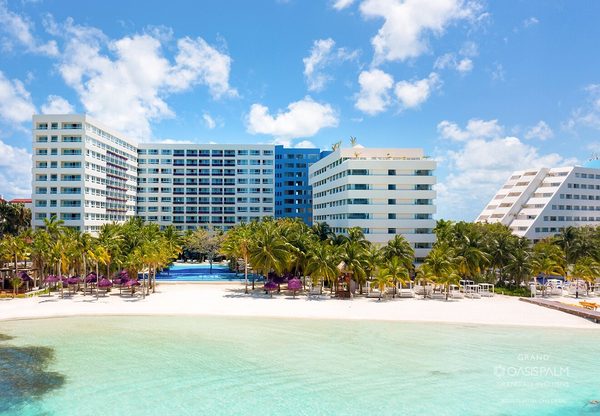 The Sens Cancun — Property