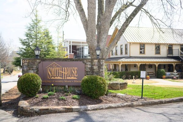 The Smith House — Property