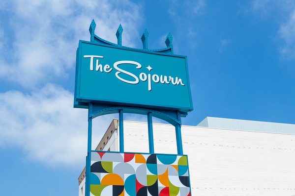 The Sojourn Los Angeles Sherman Oaks Los Angeles California — Property
