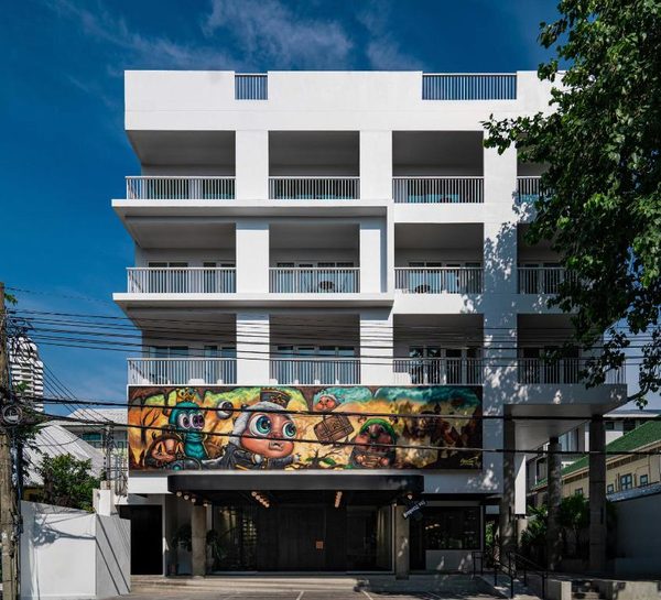 The StandardX Bangkok Phra Arthit — Property