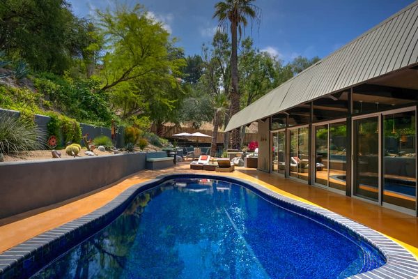 The Treehouse Bel Air Los Angeles California — Property