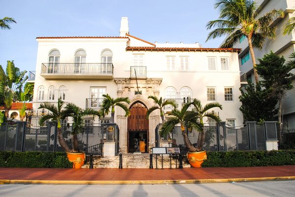 The Villa Casa Casuarina Miami Beach Florida — Property