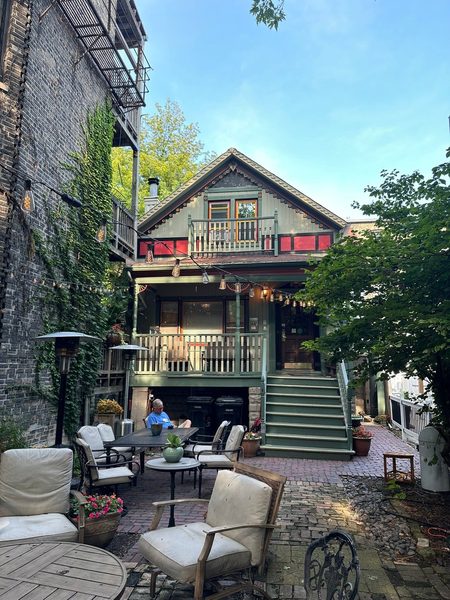 The Villa Toscana Chicago Illinois — Property