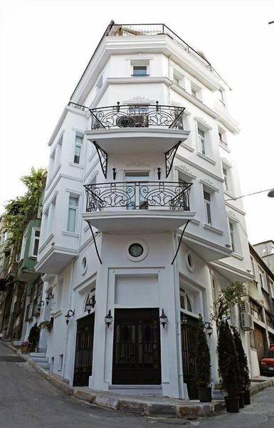 The White Swan Suites Istanbul — Property