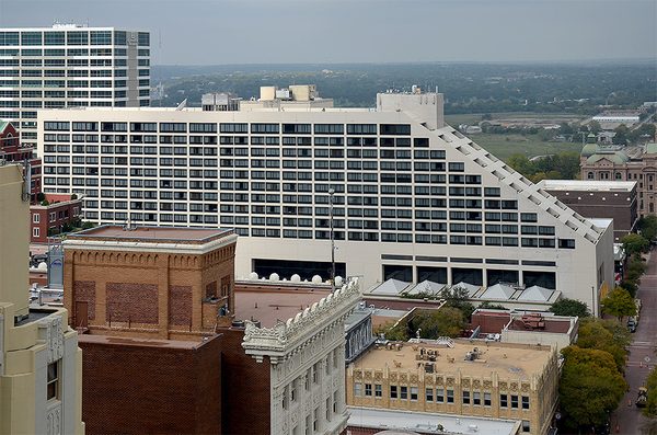 The Worthington Renaissance Fort Worth Hotel — Property