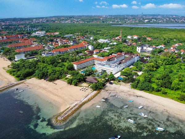 Tijili Hotel Benoa — Property