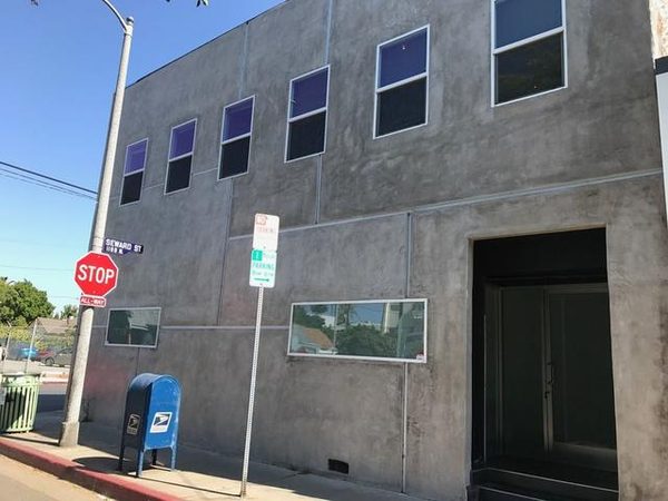 Time Zone Hostel Hollywood Los Angeles California — Property