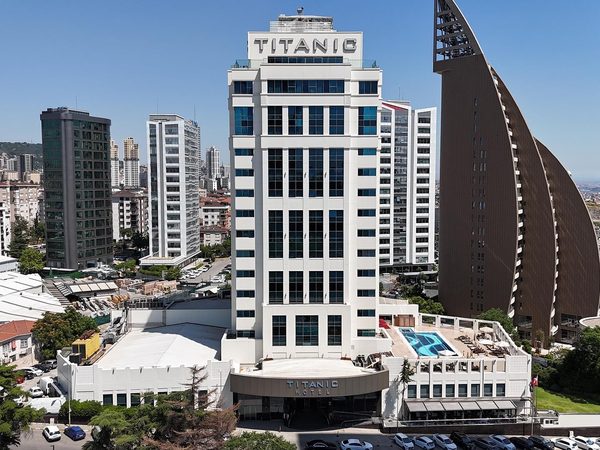 Titanic Business Kartal Istanbul — Property