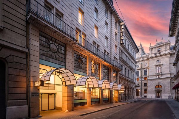 TL Hotel Budapest — Property