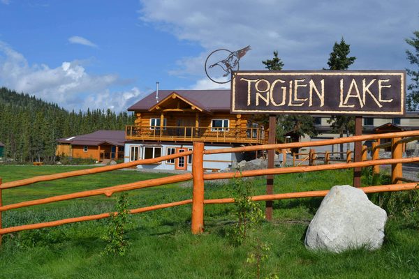 Tonglen Lake Lodge — Property