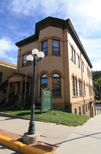 Town Hall Inn — Property