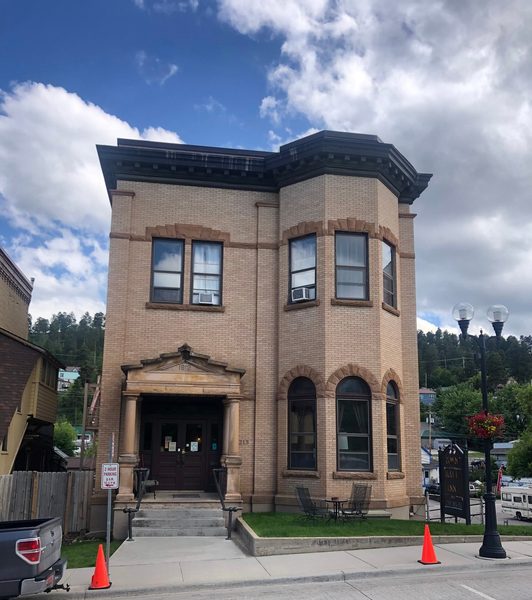 Town Hall Inn — Property