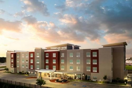 TownePlace Suites by Marriott Houston Northwest Beltway 8 — Property