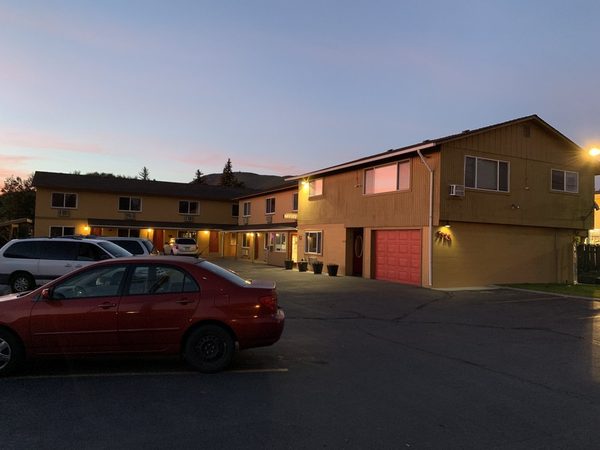 Townhouse Motel Klamath Falls Oregon — Property