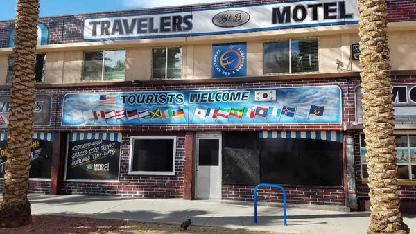Travelers Bed Breakfast Las Vegas Nevada — Property