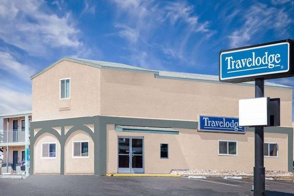 Travelodge by Wyndham Barstow — Property