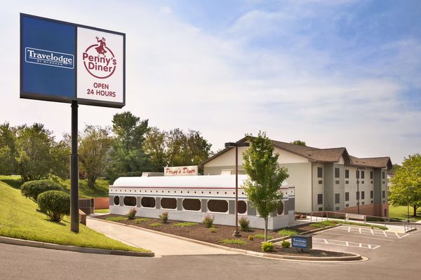 Travelodge by Wyndham Brunswick Near Fredrick — Property