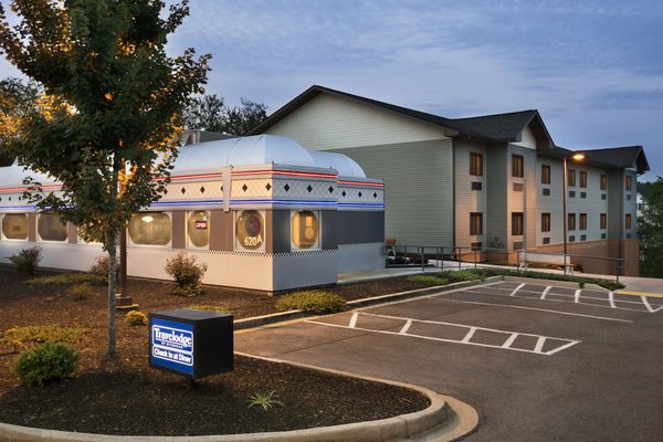 Travelodge by Wyndham Brunswick Near Fredrick — Property