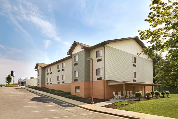 Travelodge by Wyndham Brunswick Near Fredrick — Property
