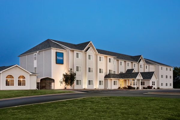 Travelodge by Wyndham Fort Scott Fort Scott Kansas — Property